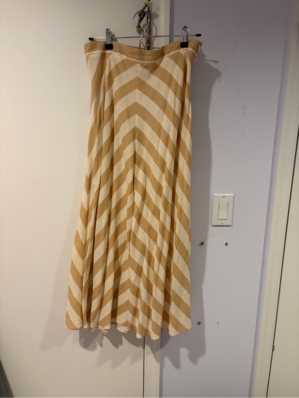 Zara Beige and Cream Chevron Midi Skirt